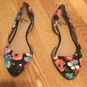Report floral flats
